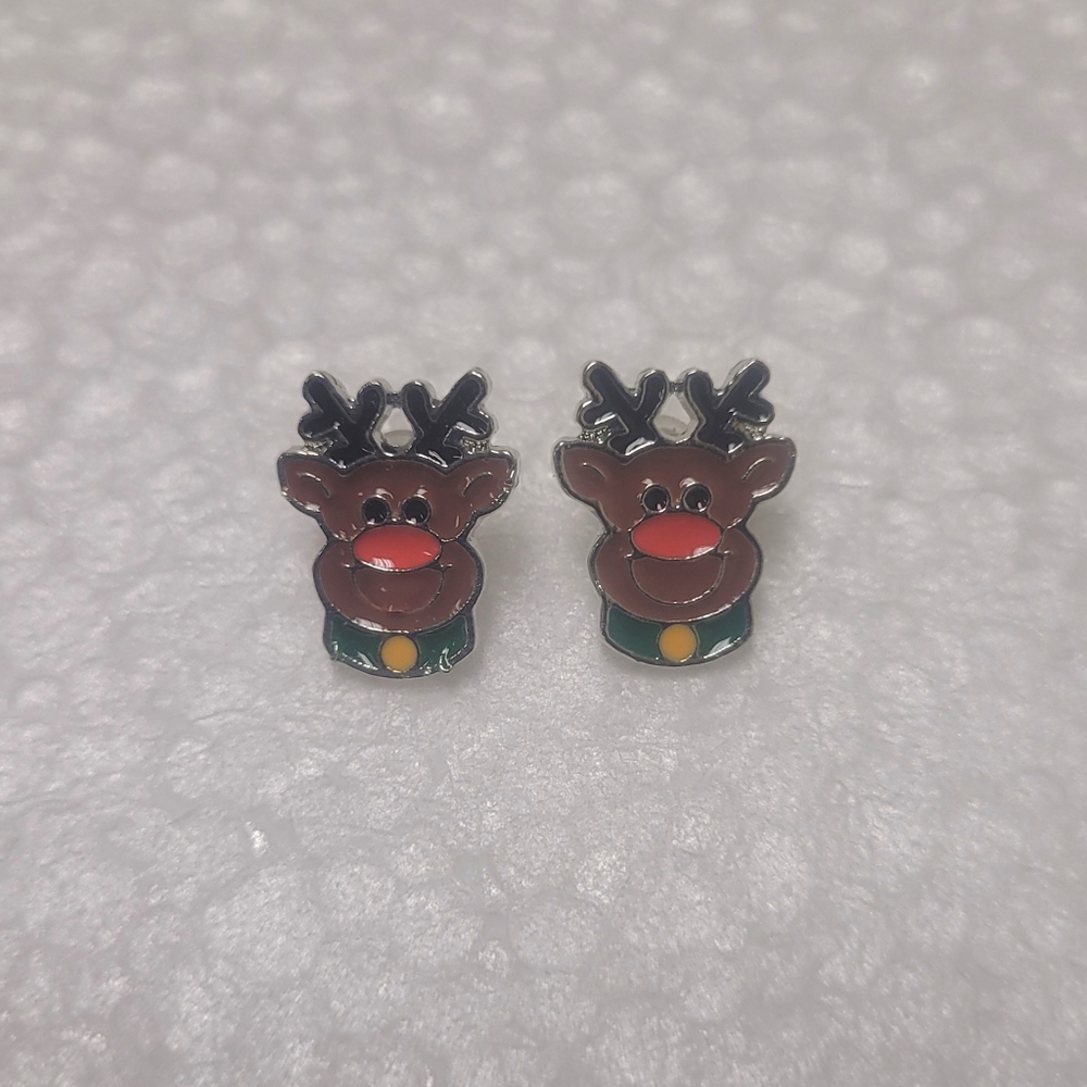 Christmas Reindeer Post Earrings Paparazzi